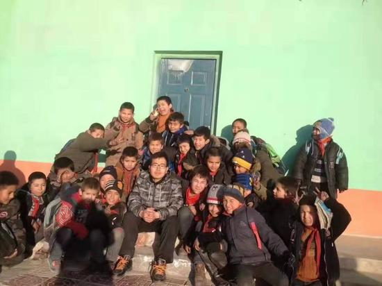 ����90��Ԯ����ʦ�����ܺ�ѧ����